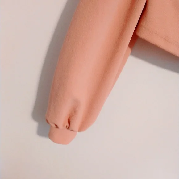 SheIn pink crop top, long sleeve with buster. Size medium - Picture 3 of 4